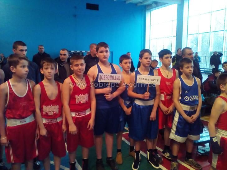 Добропольские боксеры завоевали 6 медалей на двух крупных турнирах + ФОТО