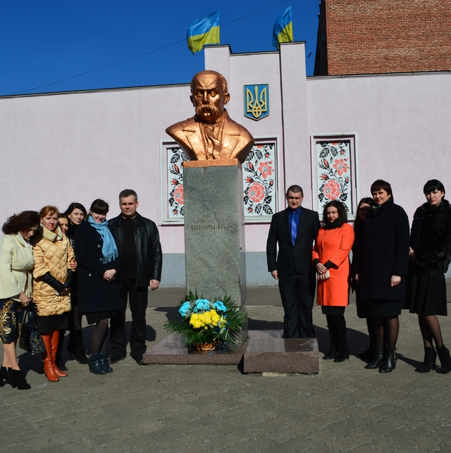 В Доброполье почтили память Тараса Шевченко