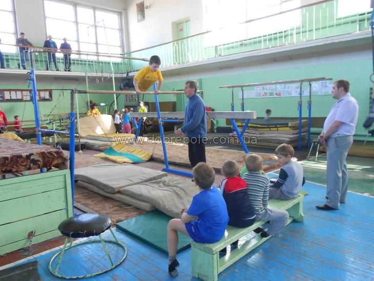 Жители Доброполья ностальгируют по спортивной базе + ФОТО