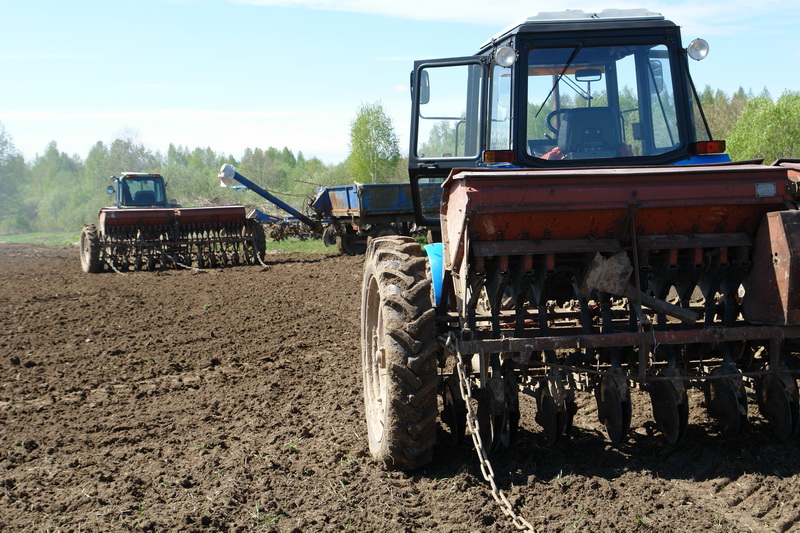 В Добропольском районе плановое задание по посеву ранних зерновых культур выполнено на 116%
