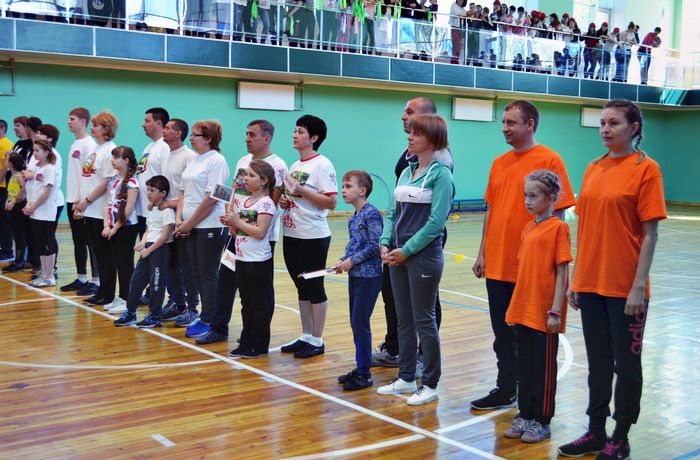 В Доброполье прошли спортивные соревнования «Мама, папа, я – спортивная семья» + ФОТО + ВИД