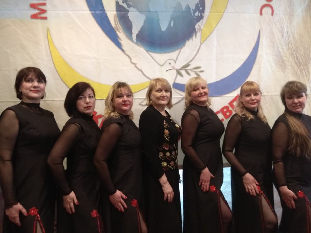 Добропольский взрослый коллектив «Вдохновение» получил II место на Международном фестивале + ФОТО