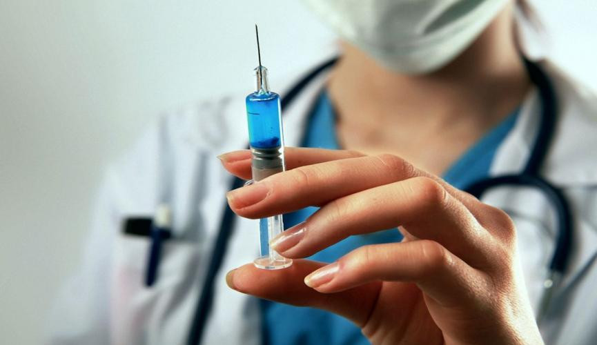 Стало известно, когда подпишут договор о поставке в Украину первой партии вакцины от COVID-19