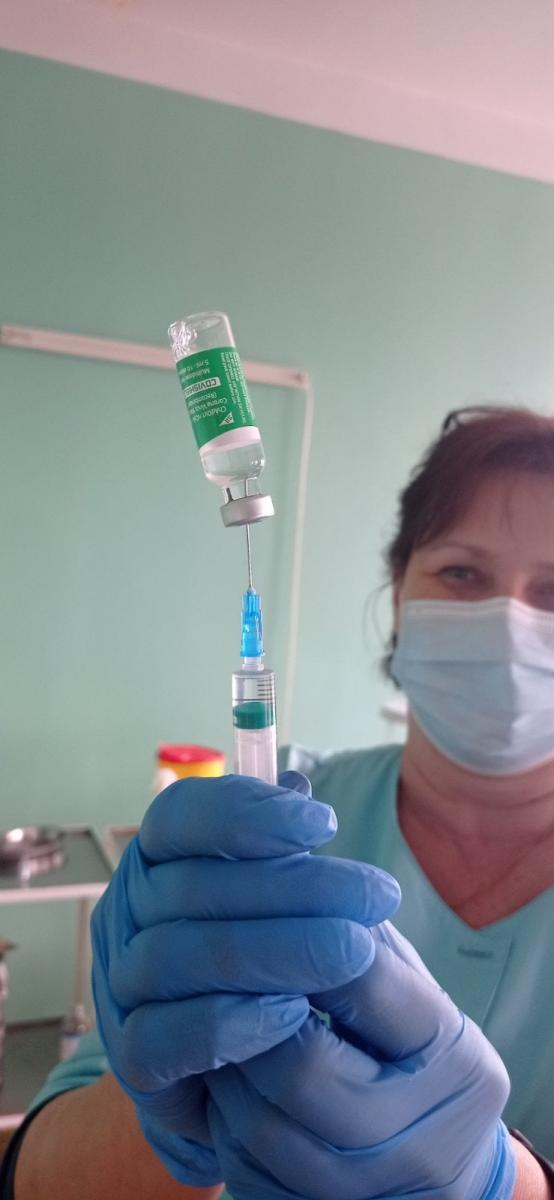 В лікарській амбулаторії сімейного типу м.Добропілля почалась вакцинацiя співробітників
