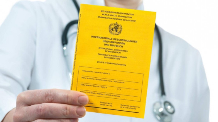 В Украине в больницах подделывали COVID-сертификаты, руководство отстраняют