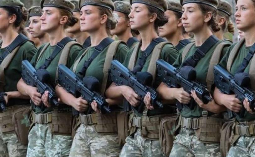 В Украине женщин ставят на воинский учет: кого ждет армия