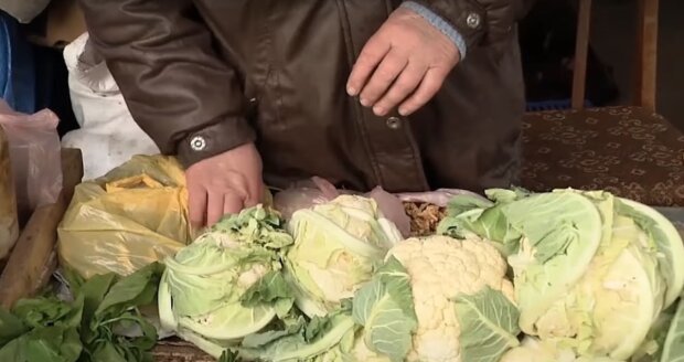 Придется затянуть пояса потуже: в Украине прибавят в цене фрукты и овощи борщевого набора – в чем причина