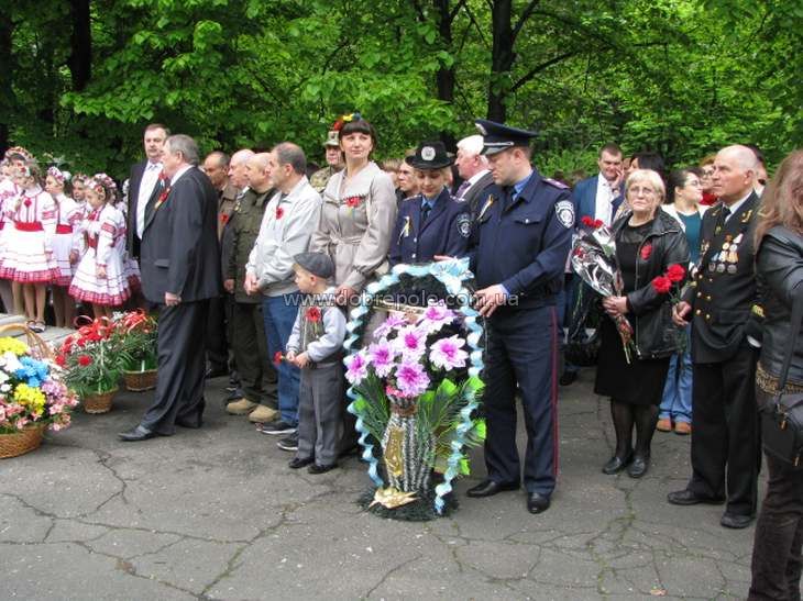 Добропольские правоохранители отдали дань памяти, погибшим за Родину-мать + ФОТО